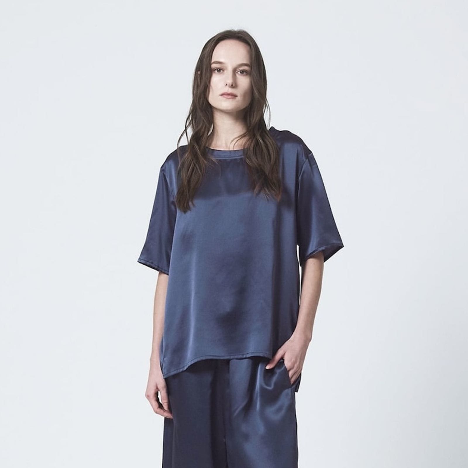 シルクサテンプルオーバー　エレガントネイビー