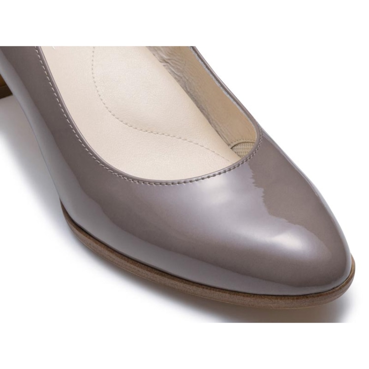 REGAL F14J プレーンパンプス オークエナメル リーガル パンプス オークエナメル 22.5cm