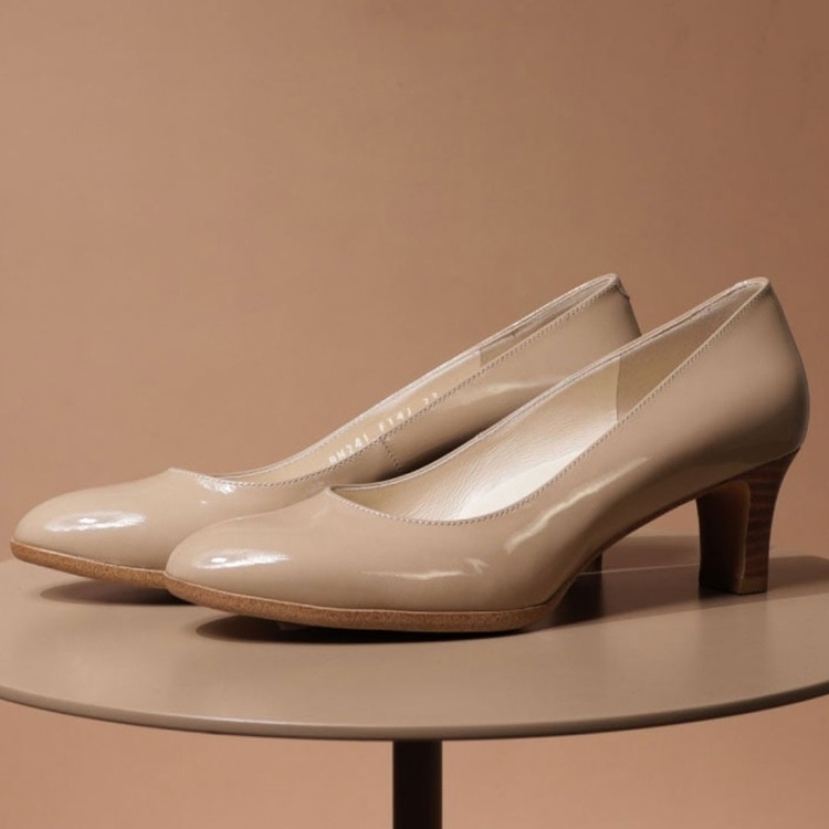 REGAL F14J プレーンパンプス ベージュエナメル リーガル パンプス