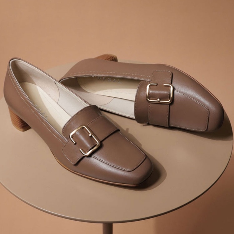 REGAL F91Q バックル付きモカパンプス ダークベージュ リーガル パンプス