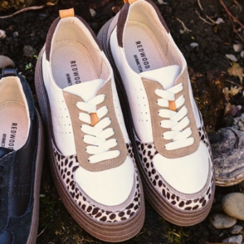 REDWOOD RIVER　MINNETONKA&reg; M08C 【ＲＥＤＷＯＯＤ　ＲＩＶＥＲ×ＭＩＮＮＥＴＯＮＫＡ（Ｒ）】　マルチパーツデザインスニーカー ベージュ模様 レッドウッド リバーミネトンカ&reg; スニーカー