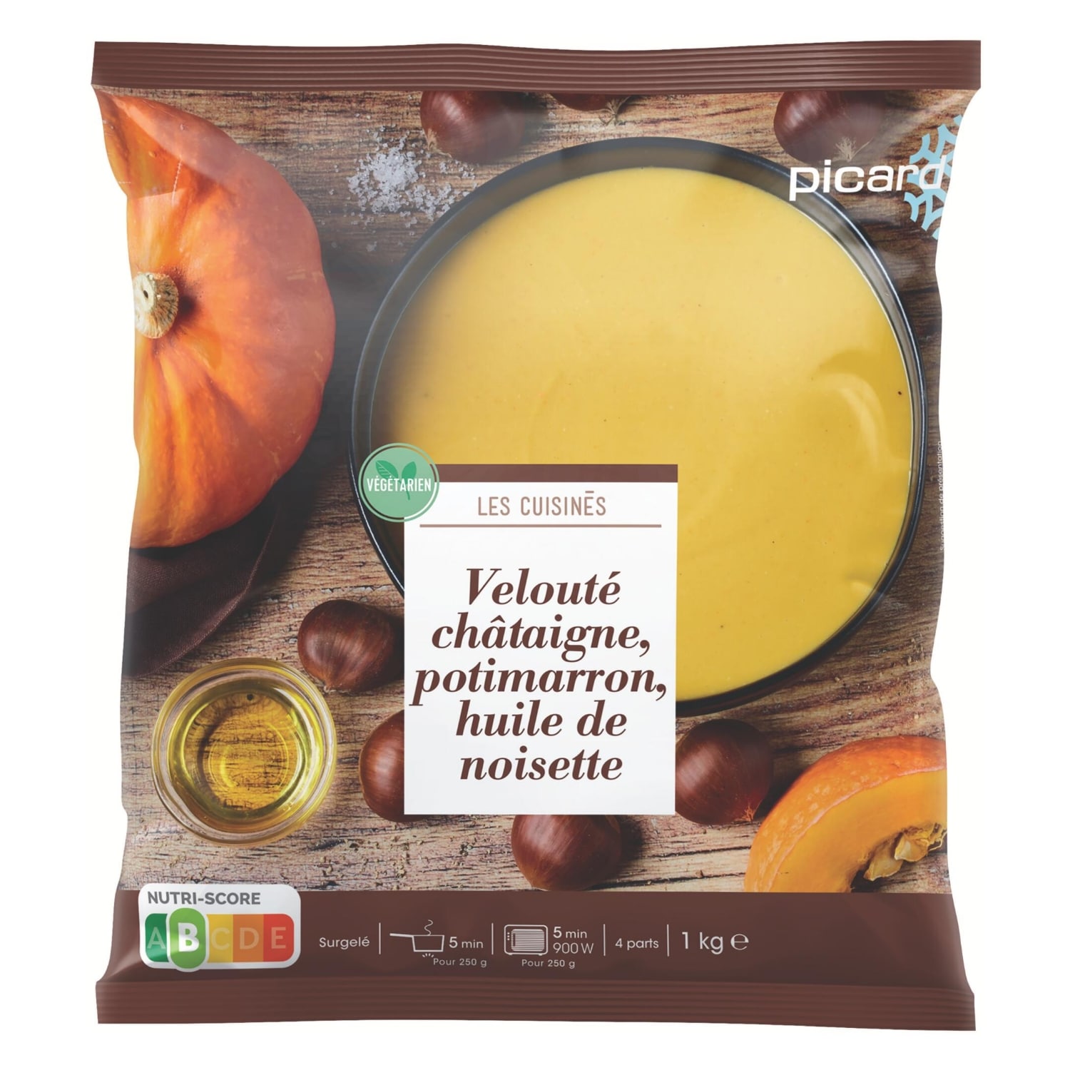 滑らかなマロンとカボチャのスープ