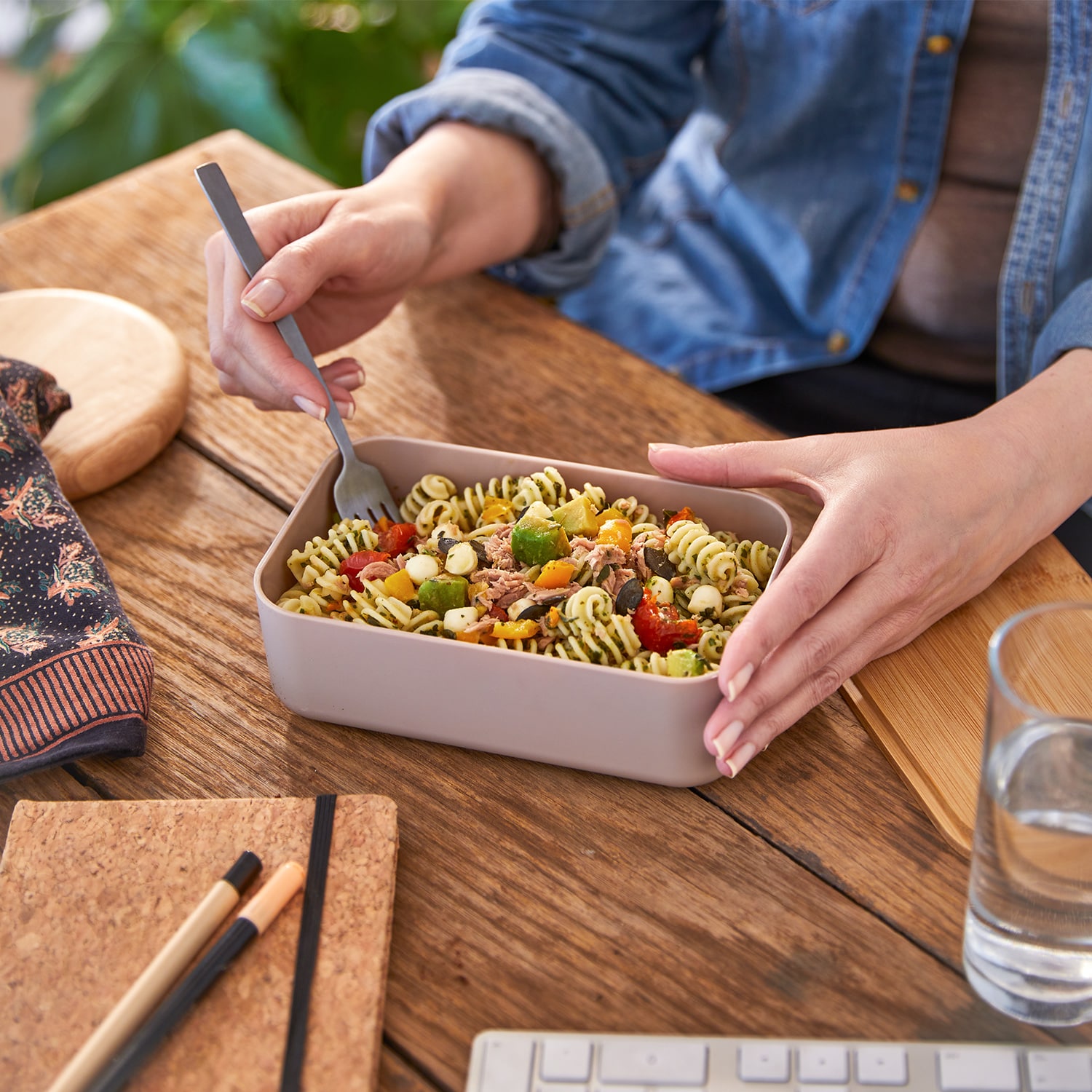 カツオとアボカドのラディアトーリサラダ