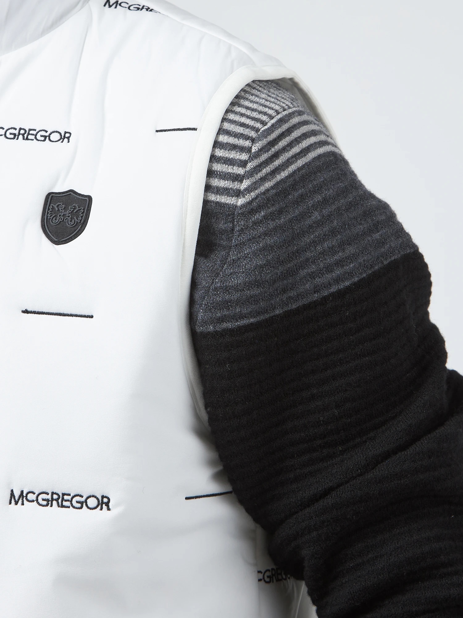 McGREGOR GOLF<メンズ> ロゴ刺繍中綿ベスト アイボリー L