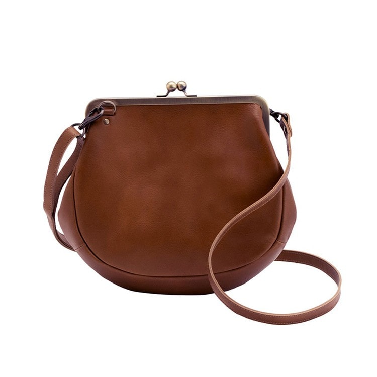 ダークブラウン