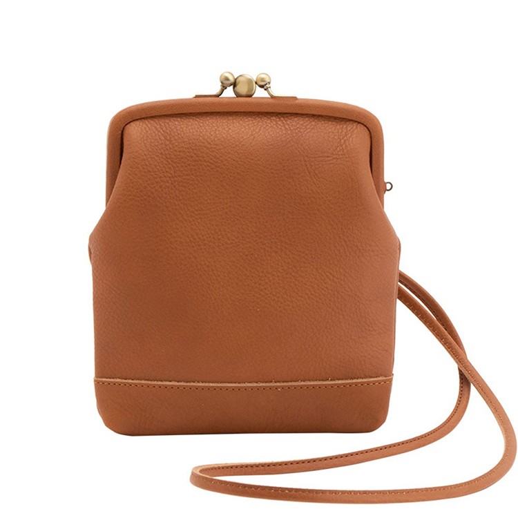 [Kanmi.] itsu mono ふたごがま口ポシェット B23-82　キャラメル