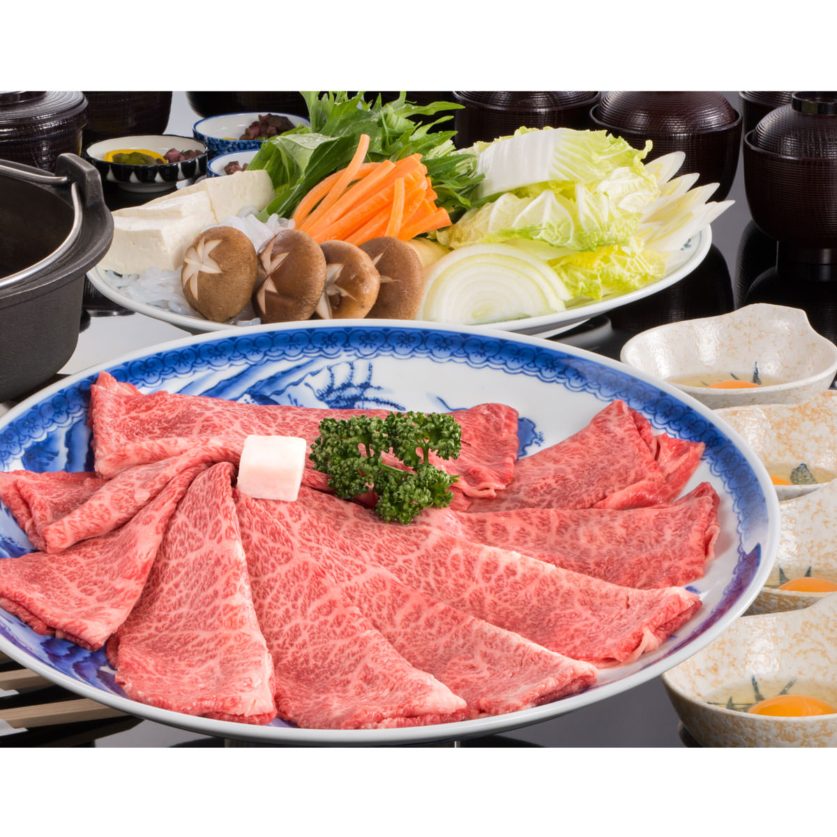 松阪牛 すき焼き用 ロース 木箱入 贈答用 〔600g〕