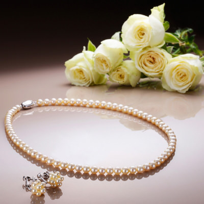 希少価値の高い 〈国産〉ゴールドパールアクセサリーセット〈 イヤリング 〉 | 滝田真珠・三重県