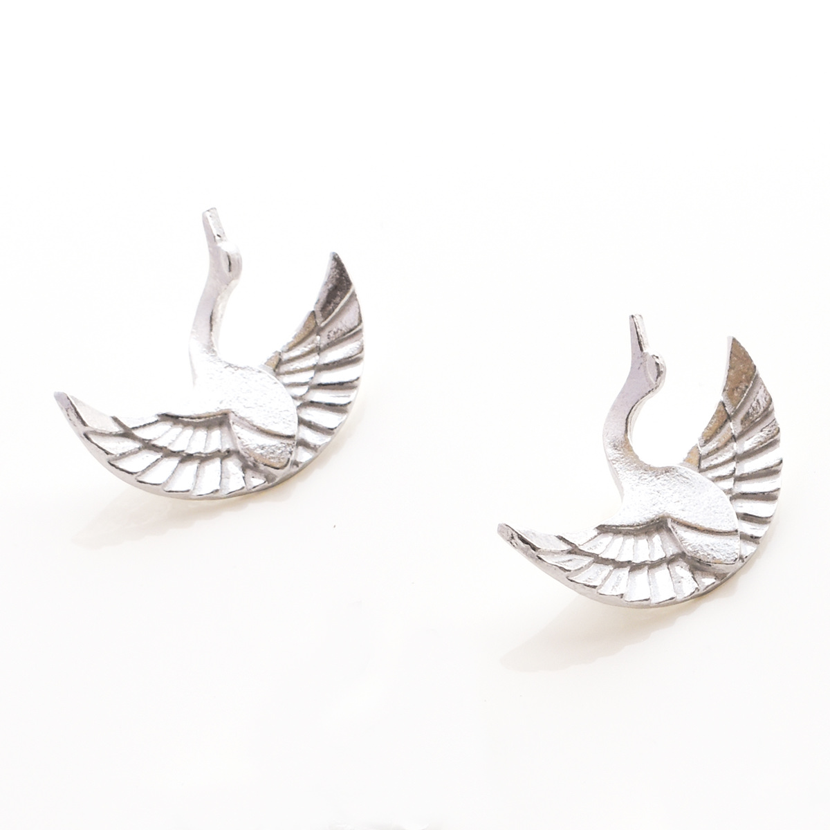 錫箸置き 向かい鶴 〔幅5×奥行2.8×高さ1cm×2個〕