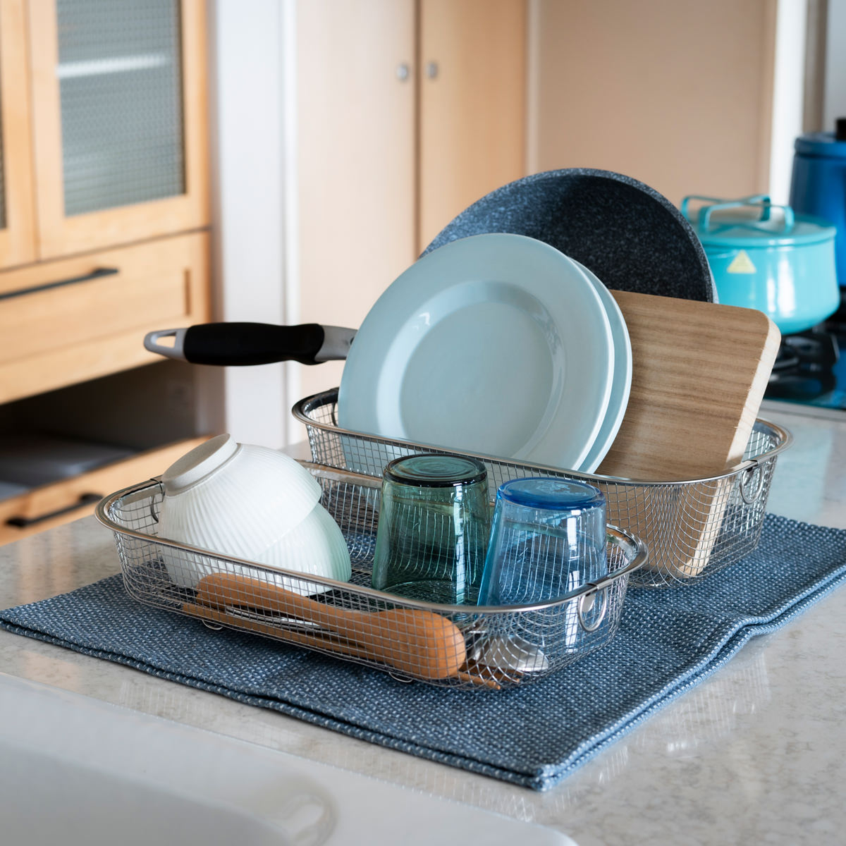 すっきり暮らす 水切かご 浅深セット 〔サイズ:約35.8×20.3×高さ7.0cm(浅型)/9.5cm(深型)〕【沖縄県・離島 配送不可】