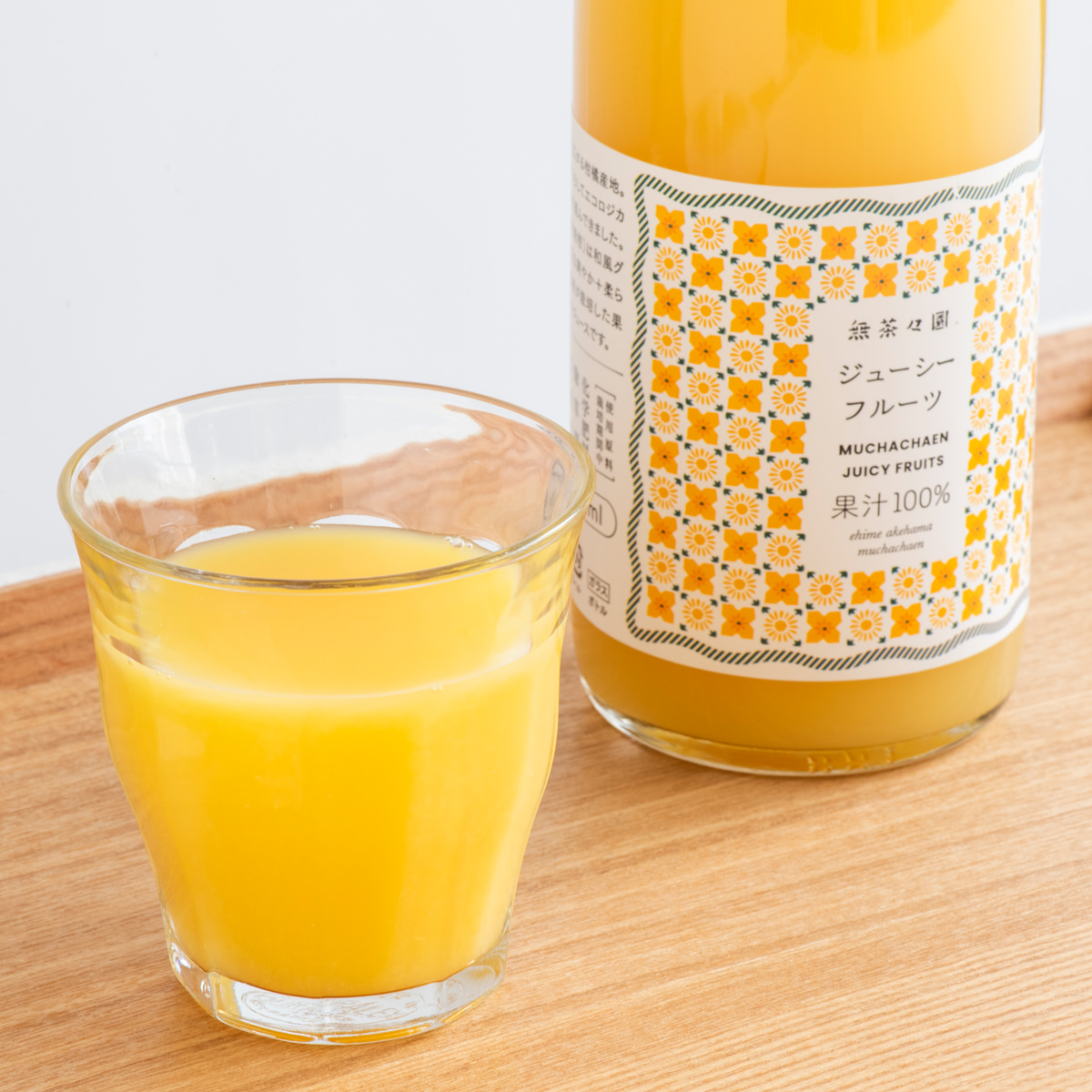 無茶々園 愛媛 果汁100% ジューシーフルーツジュース 〔720ml×4本〕【沖縄県・離島 配送不可】