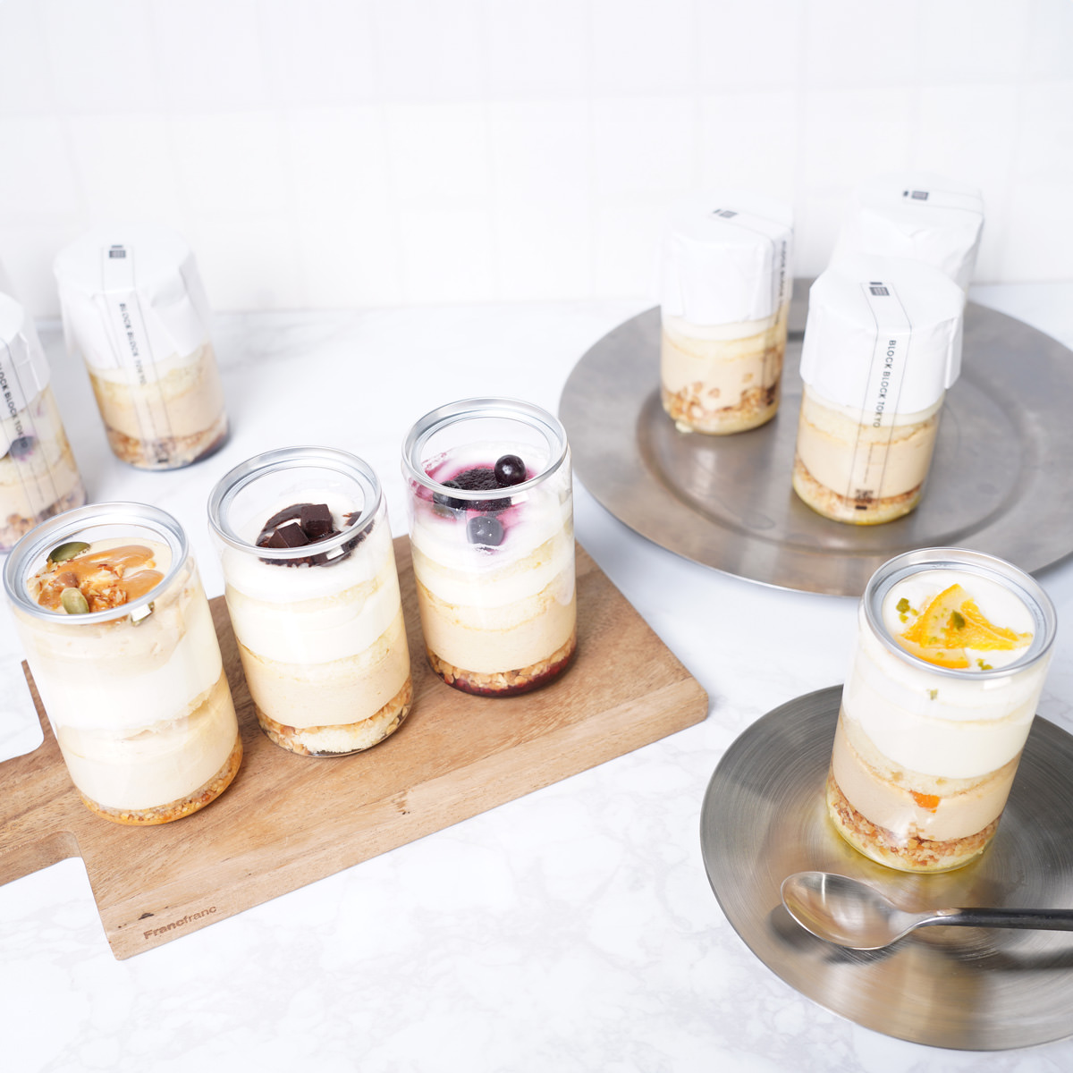 バスクレアチーズケーキ缶 6種アソート〔オレンジ・ショコラ・カシス ほか全6種〕