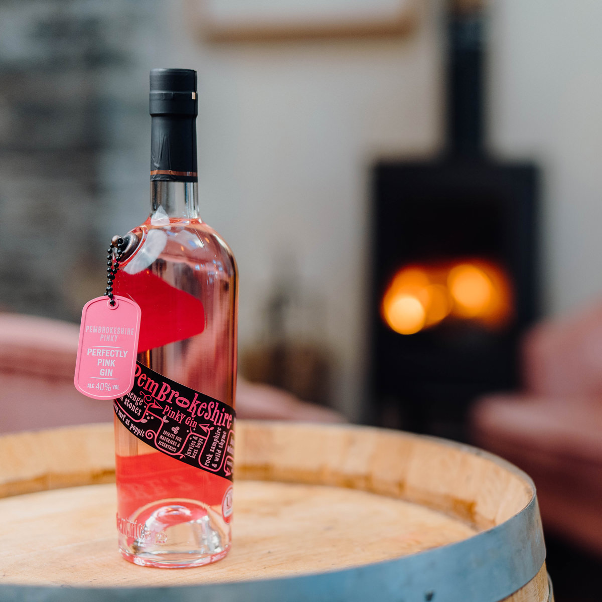 エキセントリック・スピリッツ PSピンキー・ジン〔700ml〕