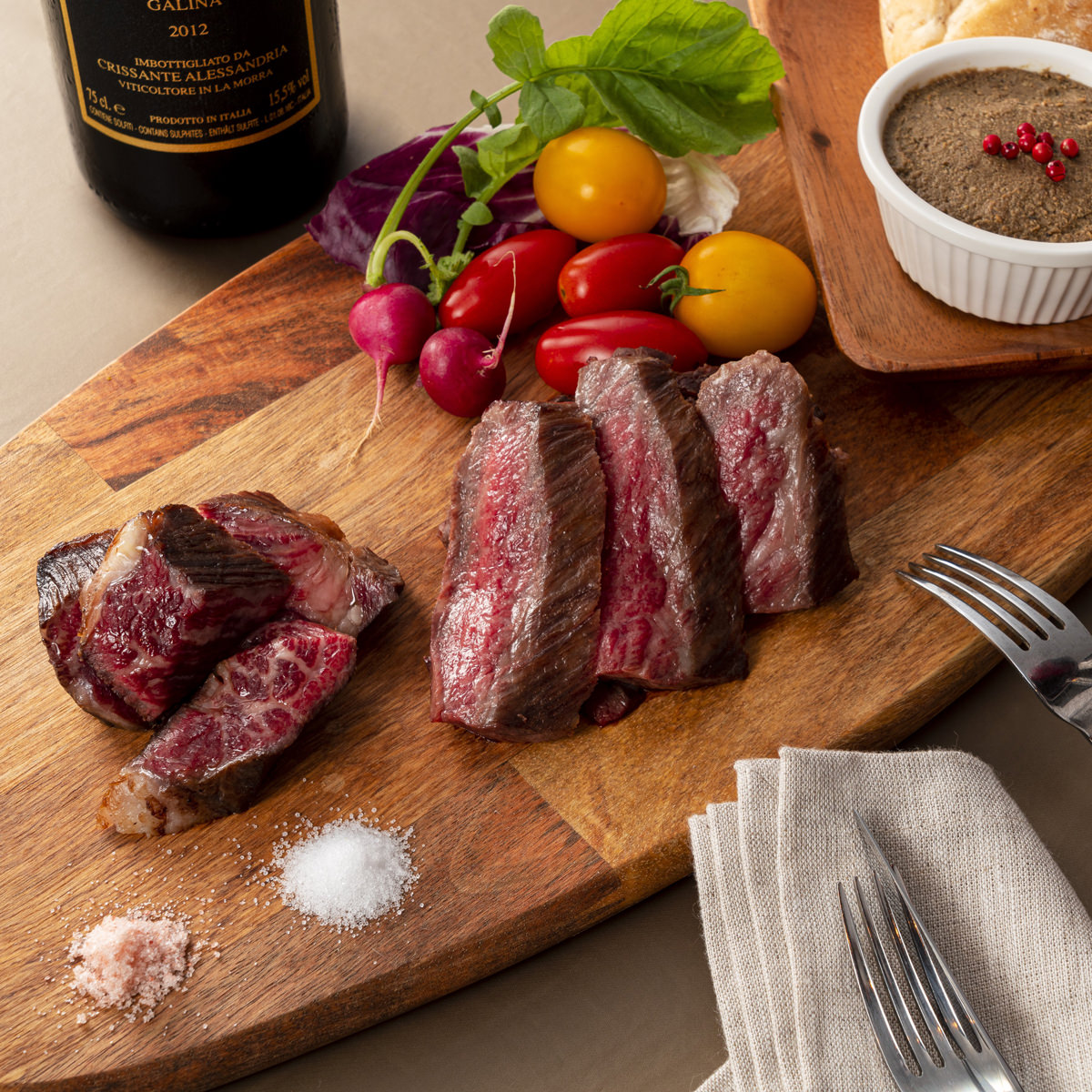 発酵熟成肉 黒毛和牛とUSビーフ 食べ比べセット 〔和牛カタロース150g×2、US牛カタロース150g×2、岩塩2種〕