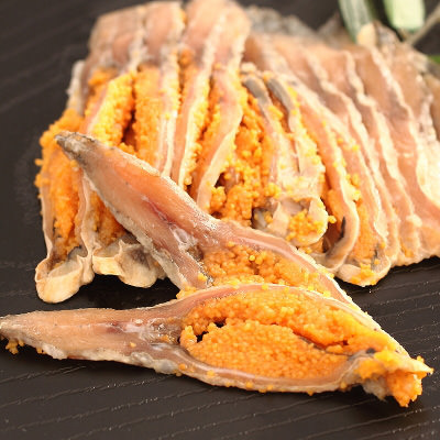 高級品 琵琶湖産の貴重な 発酵食品〈 子持ちにごろ鮒寿しスライス 〉 | 有限会社鮒味・滋賀県