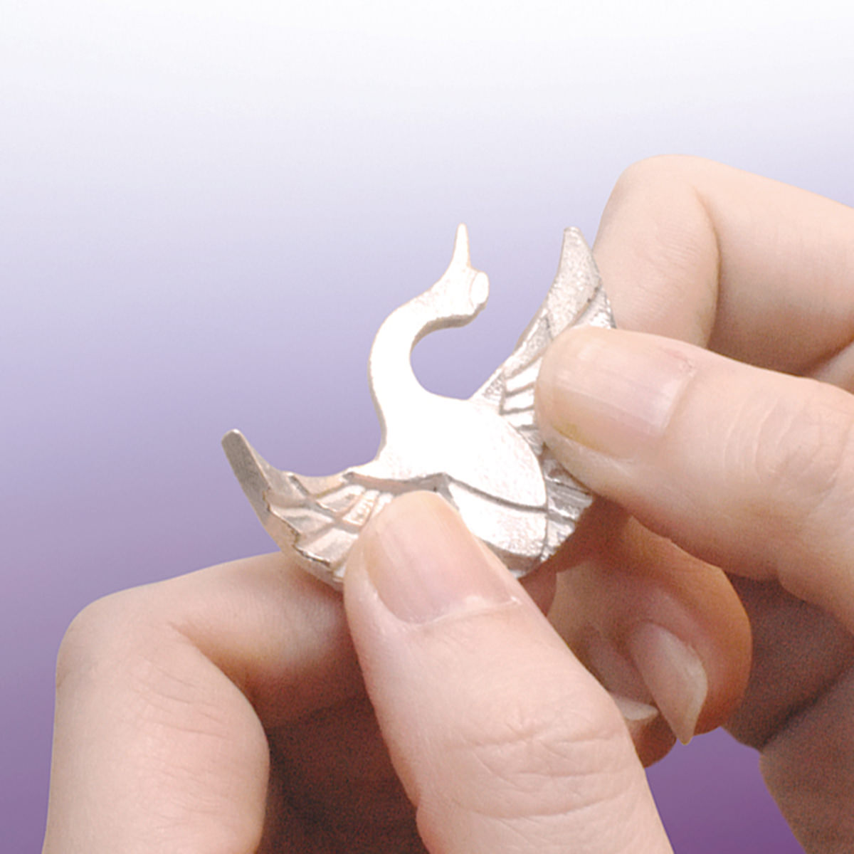 錫箸置き 向かい鶴 〔幅5×奥行2.8×高さ1cm×2個〕