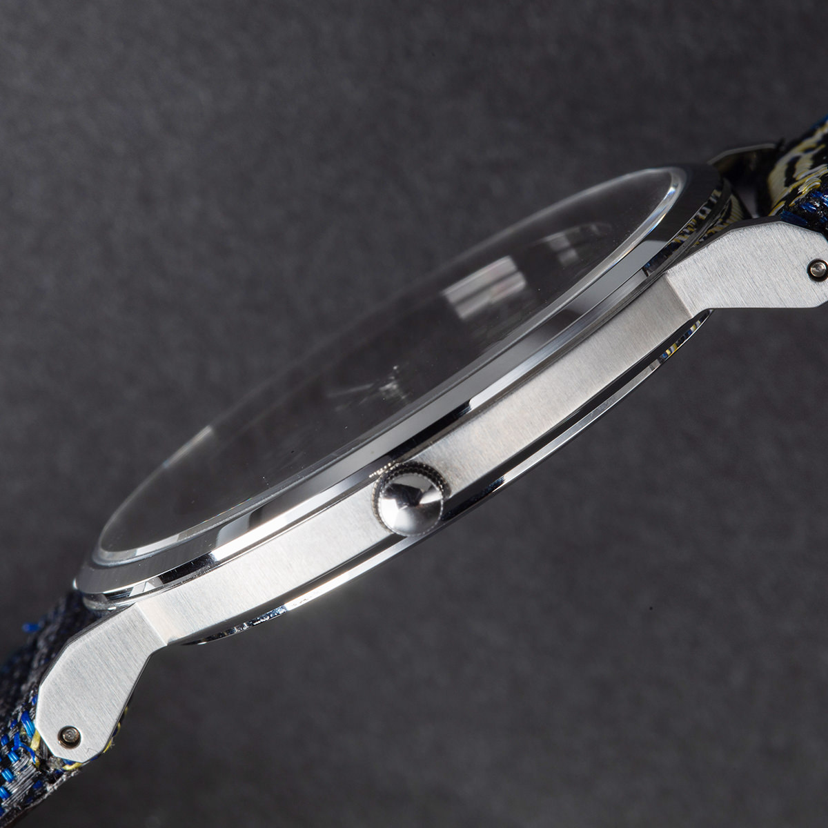 和心 畳縁バンド 薄型 日本製腕時計 市松模様 黒 〔全長約25cm・ベルト幅2cm〕