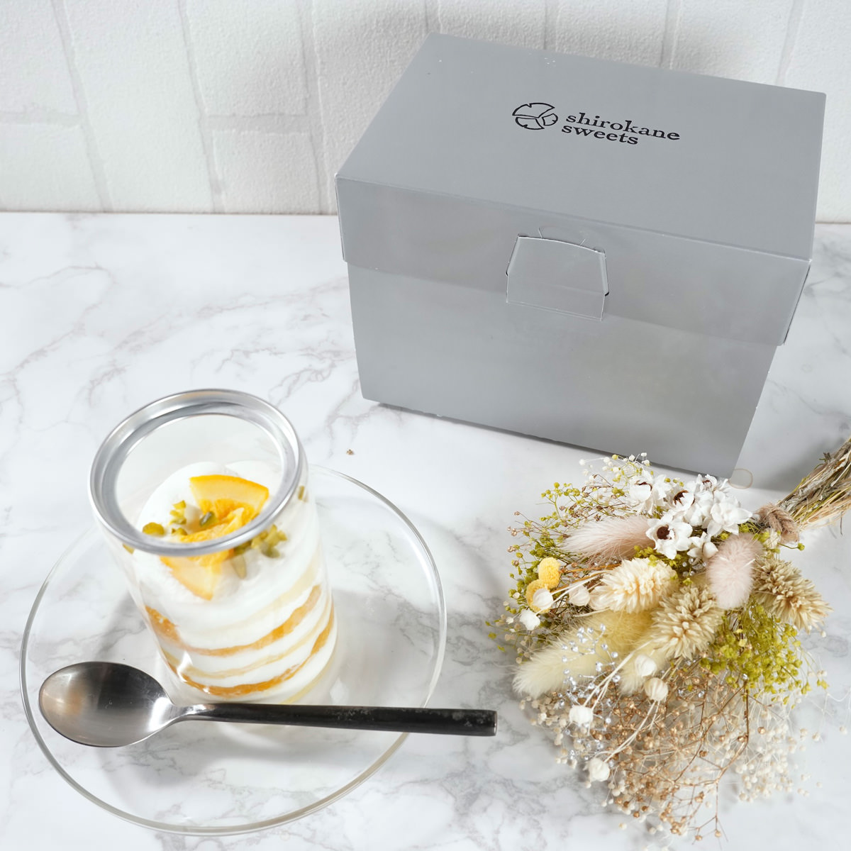 白金ショートケーキ缶 オレンジ&レモン〔4個〕