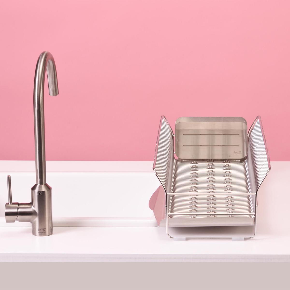 水切りラック 縦置きロングタイプ シルバー 〔外寸:約24.5×57.0×高さ16.0cm(トレイ含む)、重量:約2.41kg〕【沖縄県・離島 配送不可】