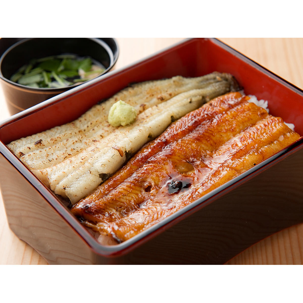 浜松 浜名湖 うなぎ蒲焼 白焼 4人前 長焼き 〔うなぎ蒲焼×2、うなぎ白焼×2、たれ山椒×2、醤油×2、わさび×2、粉末吸物×4〕【沖縄県・離島 配送不可】