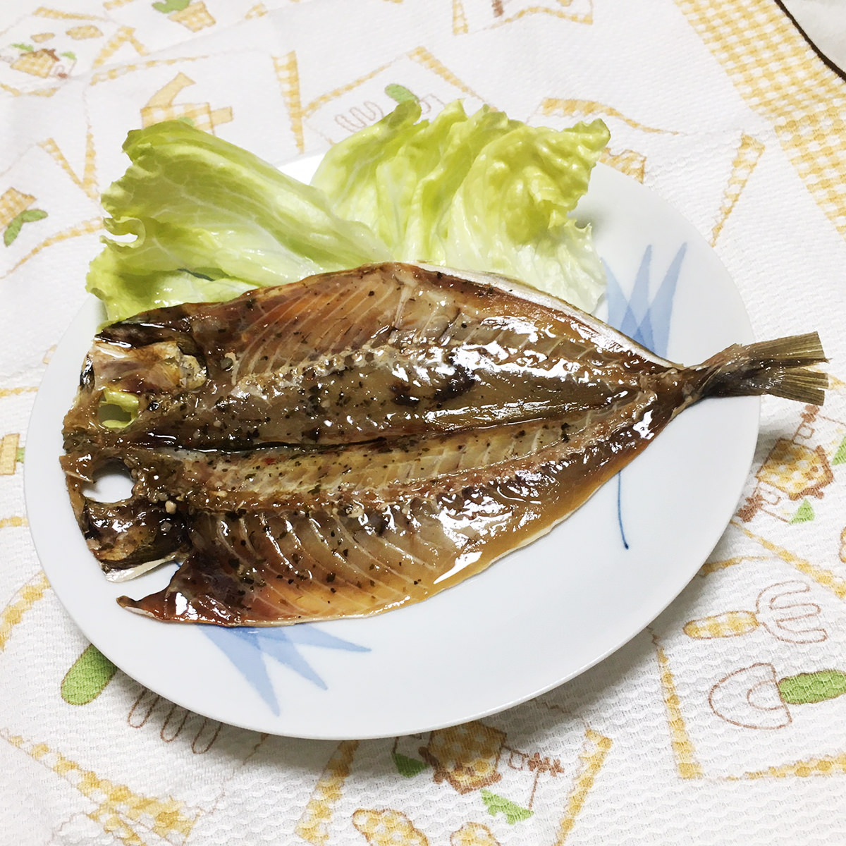 骨まで食べられる干物 まるとっと あじ開き バジル味 10枚 〔55g×10〕