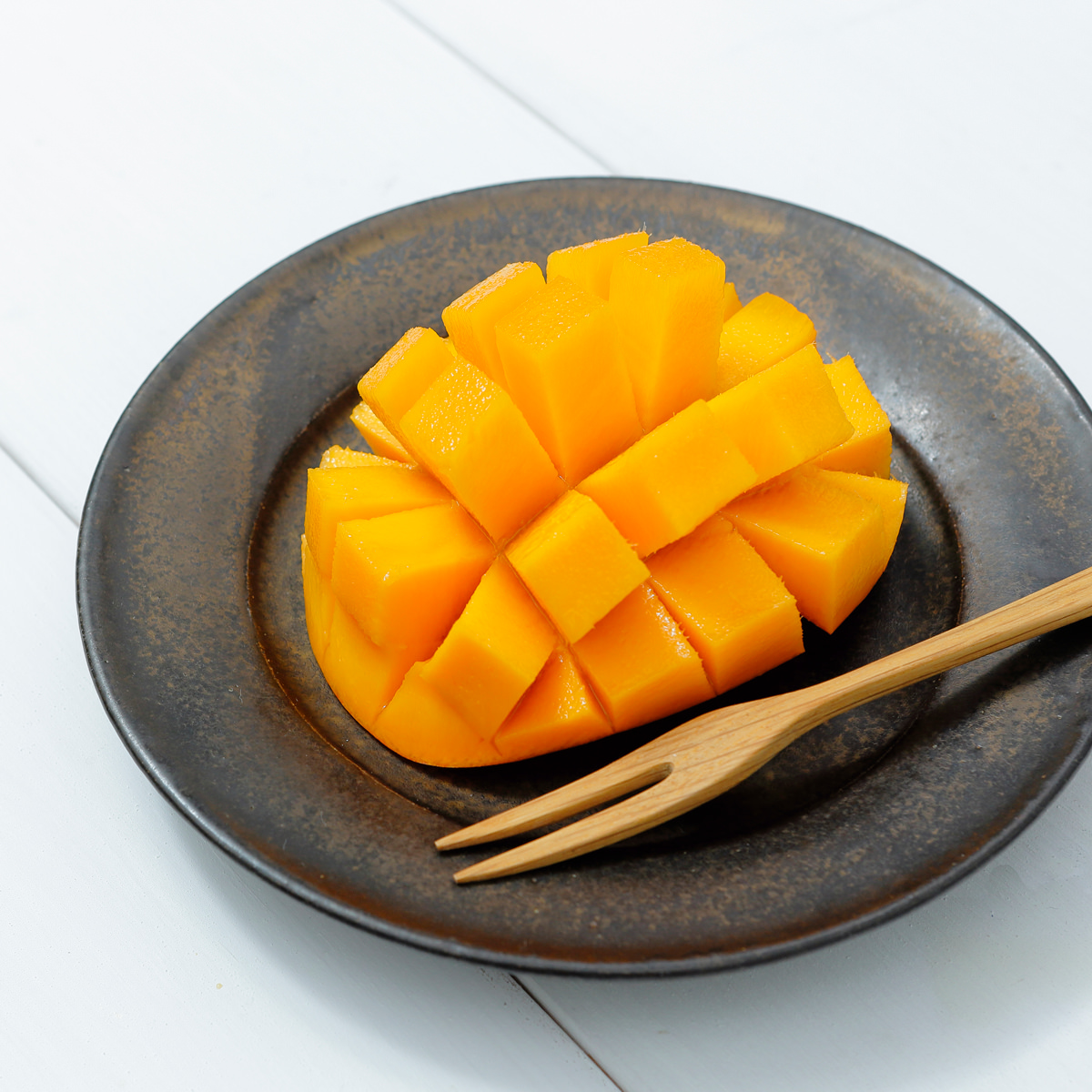 北海道 おとふけ産 マンゴー 白銀の太陽 3Lサイズ ギフト〔約450~509g〕