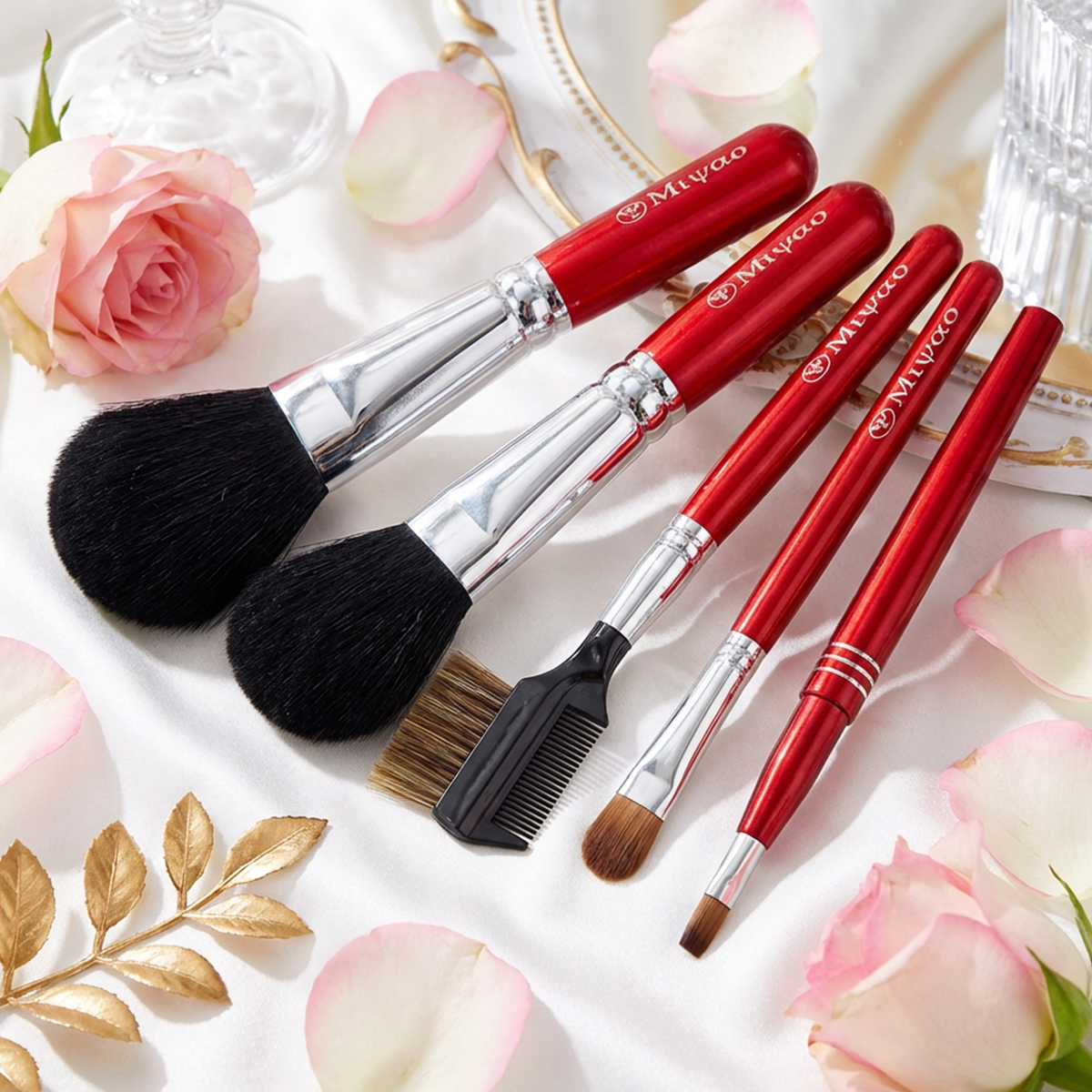 熊野化粧筆メイクブラシ5点セット [パウダー＆チーク＆シャドウブラシ＆携帯リップブラシ＆コームブラシ]レッドパール