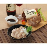 厳選した国産豚を熟成させたジューシーな味わい　手作り焼豚2本入り　焼豚屋本舗・石川県