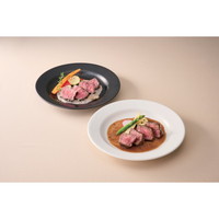 牛ヒレ肉ポワレの2種のソース