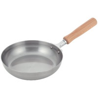 千歳鉄製フライパン（18cm）
