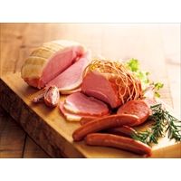 カイゼルハム 秋田桃豚ハム ソーセージ〔ロースハム430g、ももハム430g、ポークソーセージ220g、ポークウインナー135g〈豚肉は秋田県産〉〕