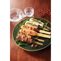 神楽坂 文ちゃん 近藤店主監修 比内地鶏串焼 3種計18本 詰め合わせ〔比内地鶏モモ肉串30g×6、比内地鶏ムネ肉串30g×6、比内地鶏つくね串40g×6、海幸塩30g×1、練り梅×1、わさび×1　〕