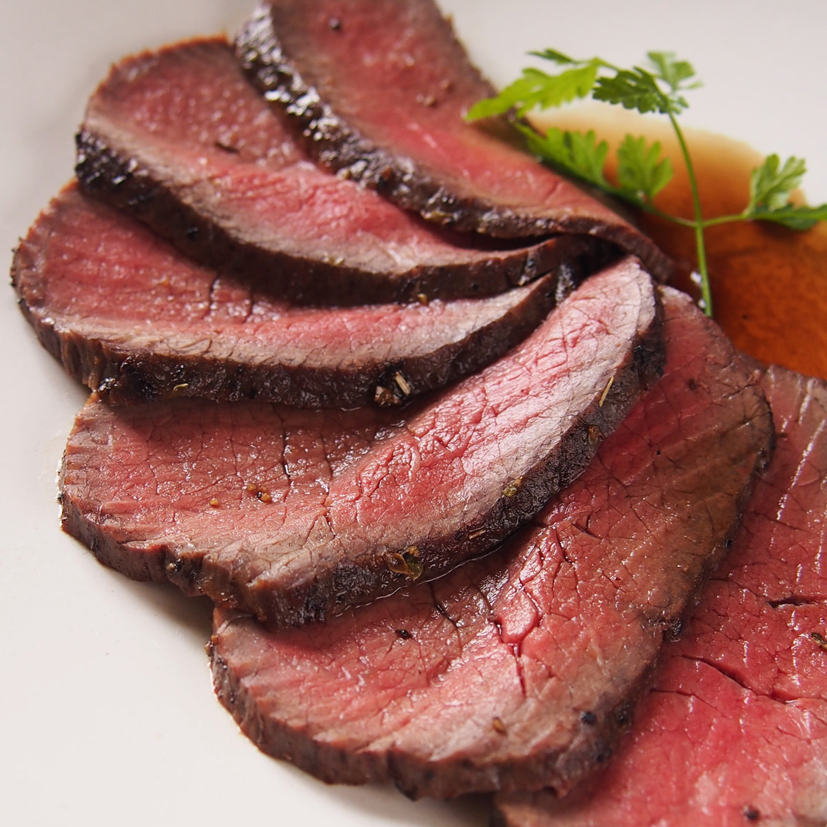 丸福商店 岐阜県産黒毛和牛 みなと牛 ブロック肉 赤身 モモ肉 カタ肉 塊肉 ステーキや焼き肉に〔約1kg〕