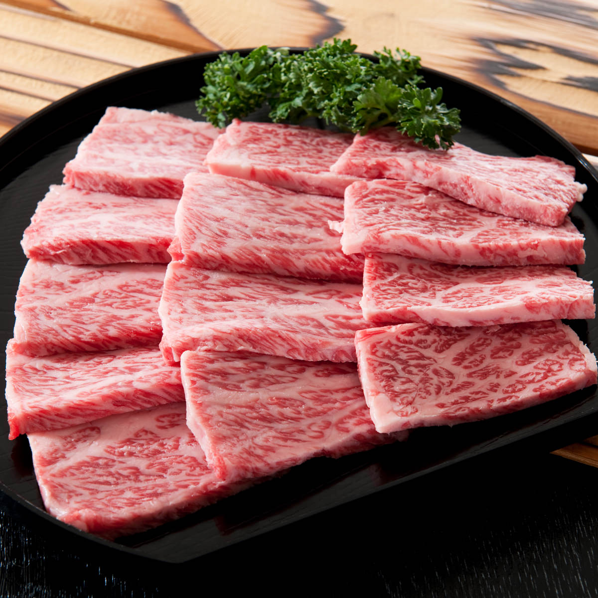 高橋畜産食肉　山形牛 焼肉セット 3種盛り550g 〔バラ200g、モモまたは肩肉200g、ロース150g〕