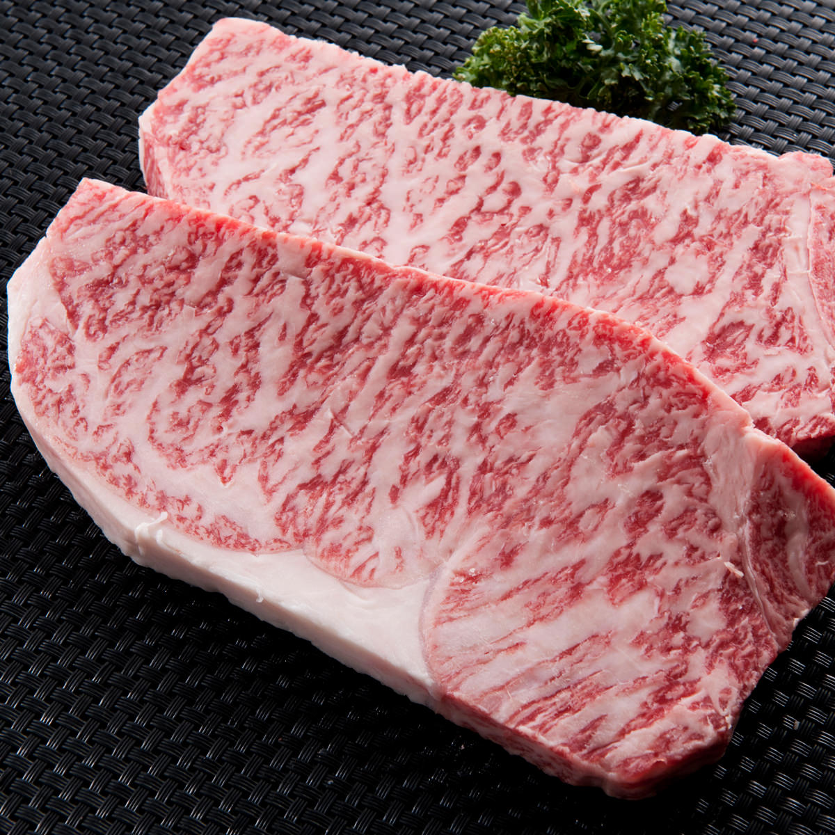 高橋畜産食肉　米沢牛 ロースステーキ2枚入り〔320g〕