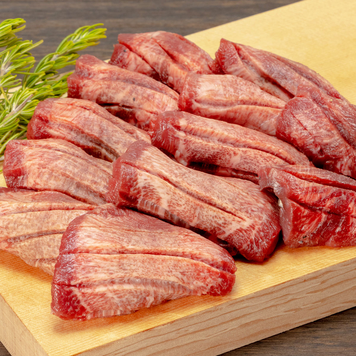 牛タン丸ごと一本 塩麹熟成 〔480g〕