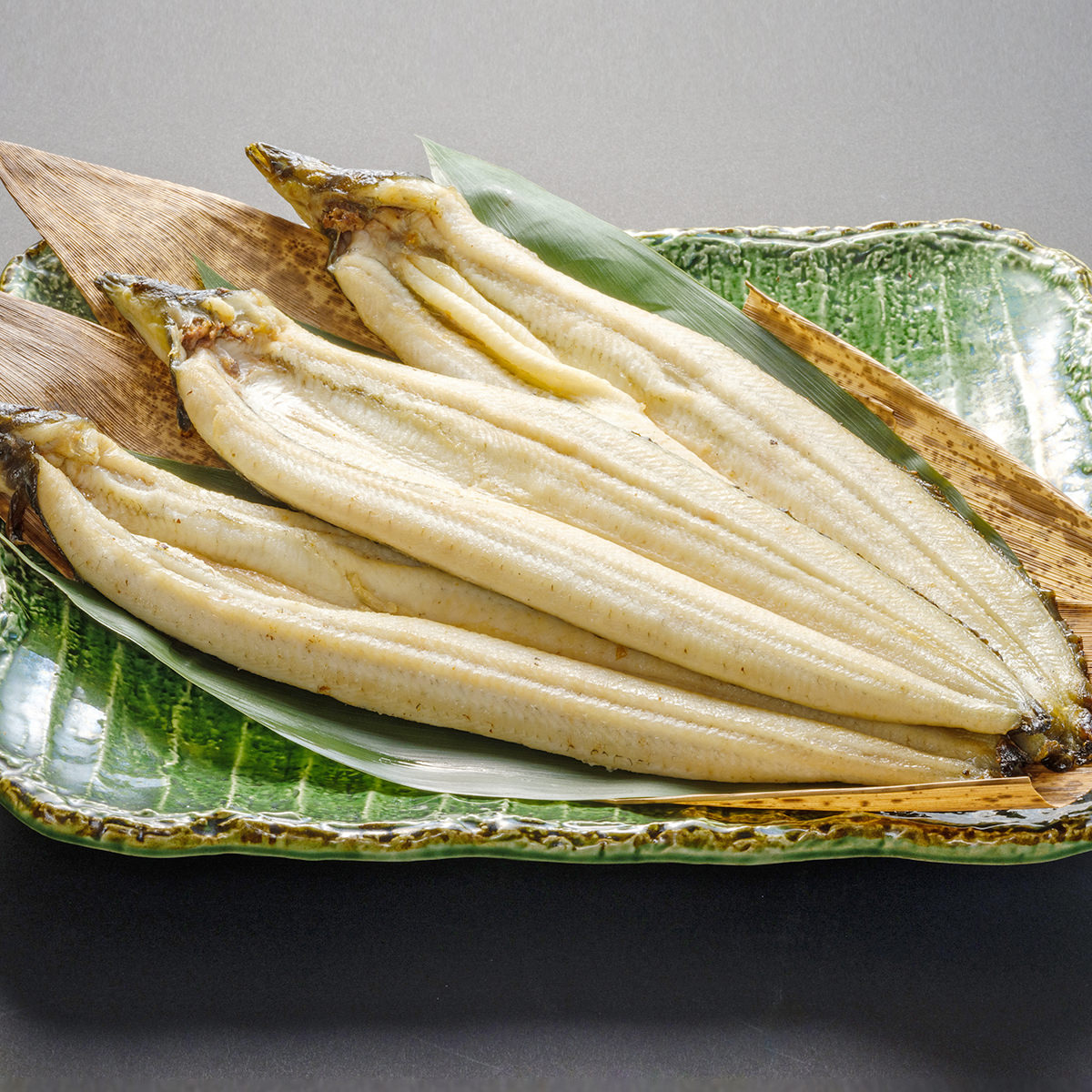 宮崎・鹿児島産 うなぎ白焼 大 3尾 セット 〔うなぎ156g×3、たれ・さんしょう・粉末お吸い物〕