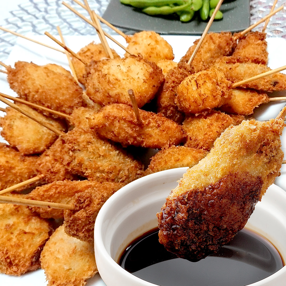 串一番ブランド串揚げセット 〔松阪牛・えびすもち豚・阿波尾鶏・淡路玉ねぎ・ひよく米餅×各6本、ソース〕