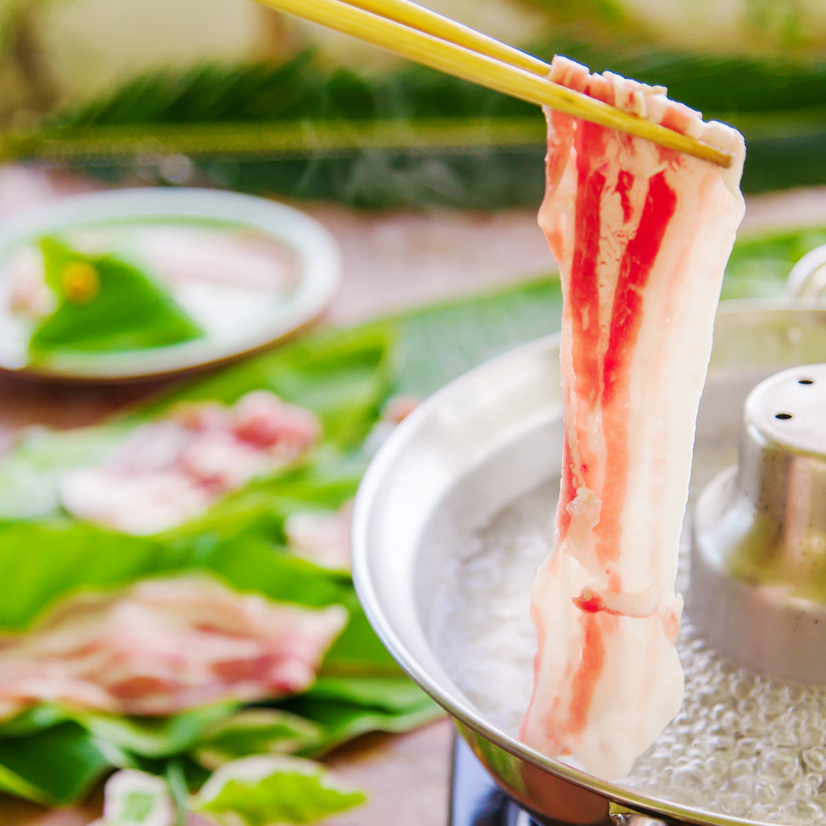 石垣島産アグー豚 南ぬ豚 しゃぶしゃぶ用 4人前セット 〔ロース・バラ・肩ロース各400g〕