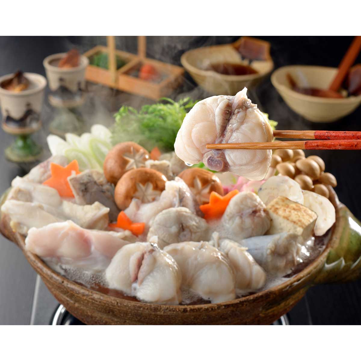 とらふくちり鍋セット 約3人前 〔とらふぐちり、ふぐつみれ、ふぐ白子豆腐、ふく醤油×3、もみじおろし×3〕