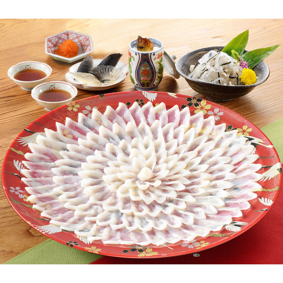 とらふく刺身 絵皿盛り 約5人前 〔とらふぐ刺身160g、とらふぐ皮60g、ふくぽん酢180ml、もみじおろし10g×4、とらふぐひれ×5〕