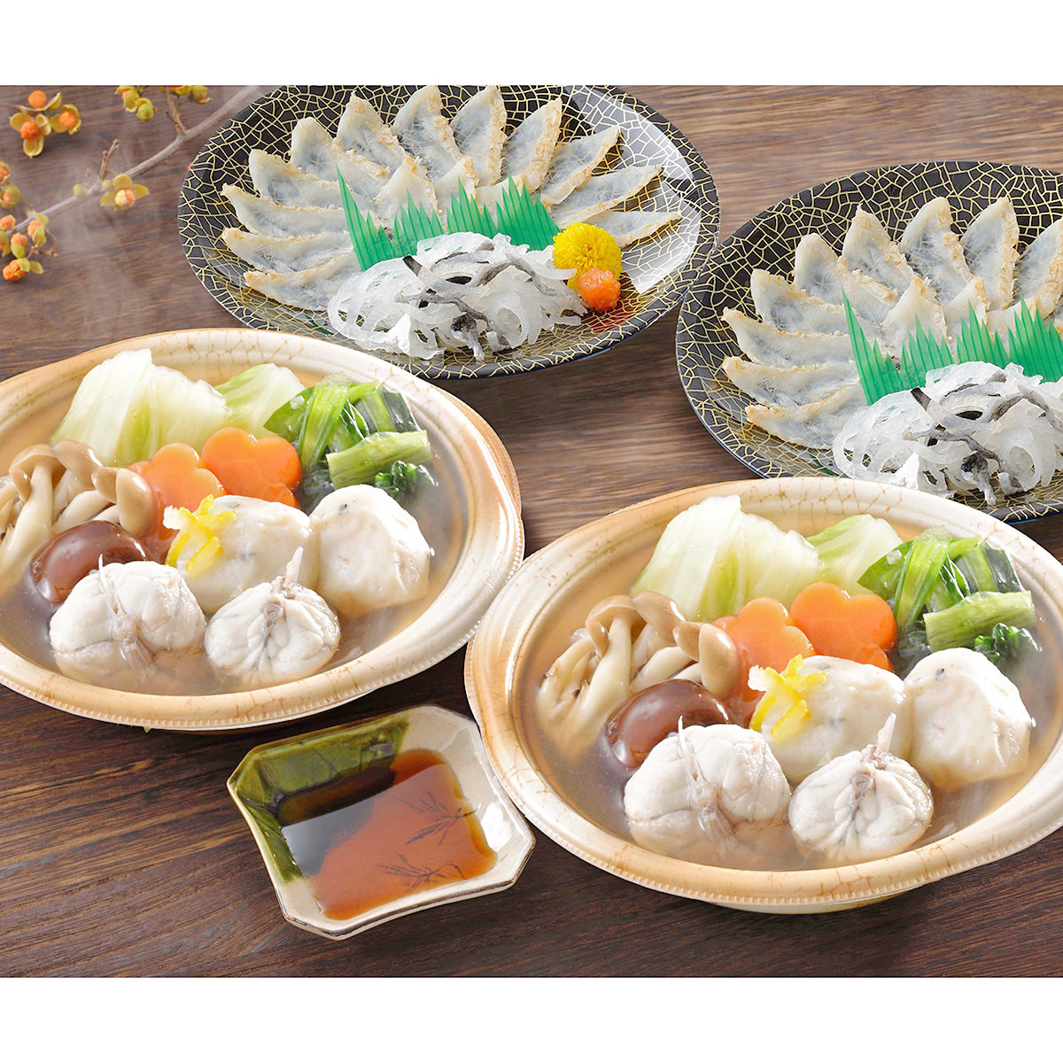 ふくたたき刺身とふく個食鍋セット 約2人前 〔真ふぐ寄せ鍋、真ふぐたたき刺身、皮、薬味〕