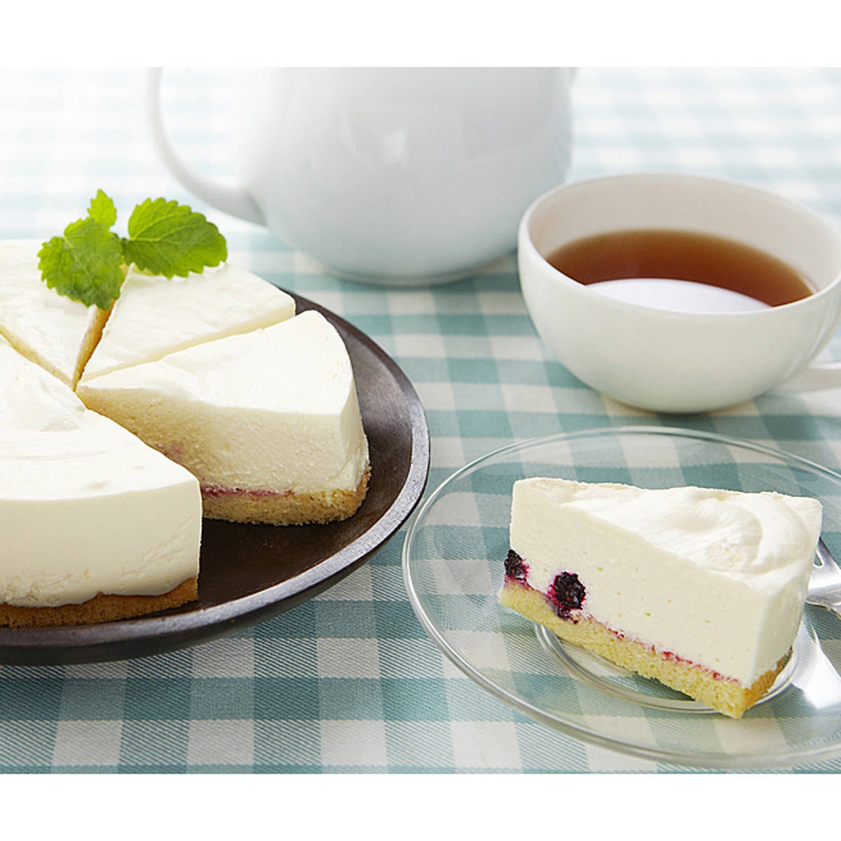 滋賀県信楽 山田牧場 芳醇レアチーズケーキ 〔5号 直径約14.5cm〕【離島 お届け不可】