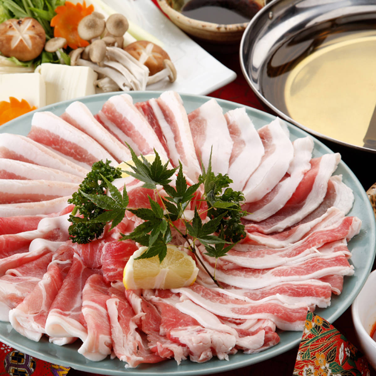 鹿児島黒豚 黒の匠 ロースしゃぶしゃぶ 〔400g〕【北海道・沖縄・離島 お届け不可】