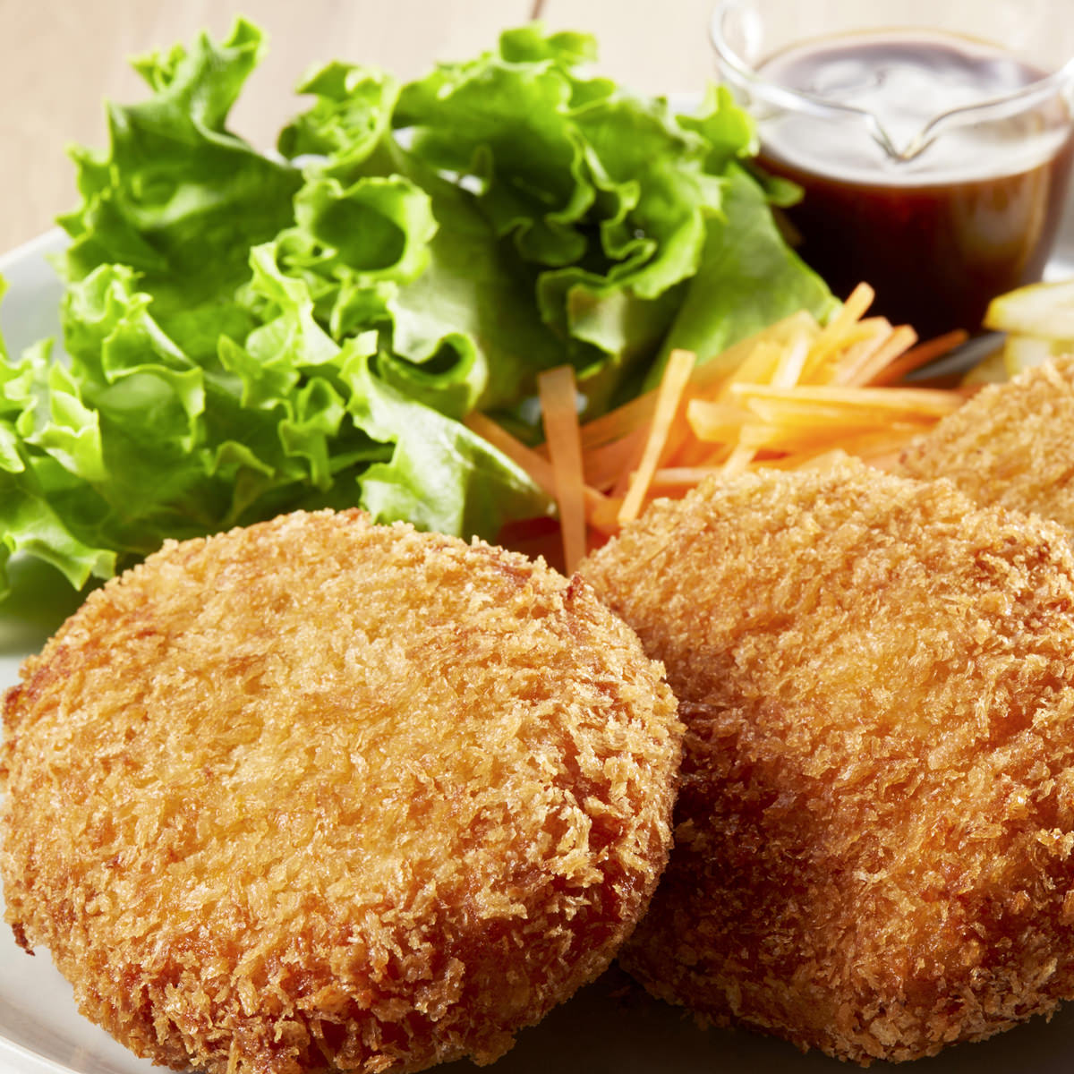 大阪 洋食Revo 惣菜 3種詰合せ 〔黒毛和牛肉食感メンチカツ85g×5、エビクリームコロッケ70g×5、牛スジコロッケ80g×5〕【北海道・沖縄・離島 お届け不可】