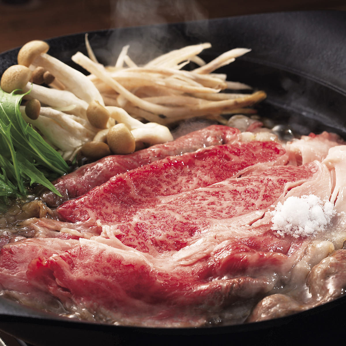 九州産 銘柄牛肩ロース3種すき焼きセット 〔鹿児島黒牛肩ロース400g、くまもとあか牛肩ロース400g、熊本和王肩ロース400g〕【北海道・沖縄・離島 お届け不可】