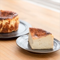 バスクチーズケーキ 〔4号(直径12cm)〕【北海道・沖縄・離島 お届け不可】