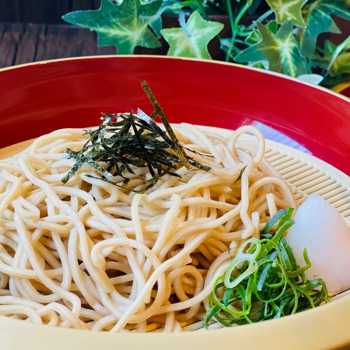 ダイシモチ麦麺 〔めん100g×4、めんつゆ60ml×4〕