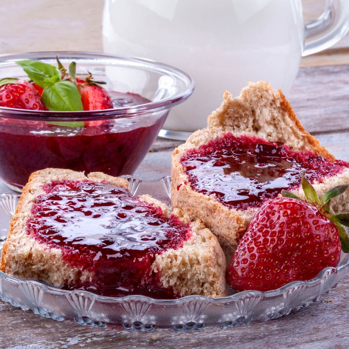 ミオジャム いちご 森の盗賊 〔いちご200g・森の盗賊220g〕