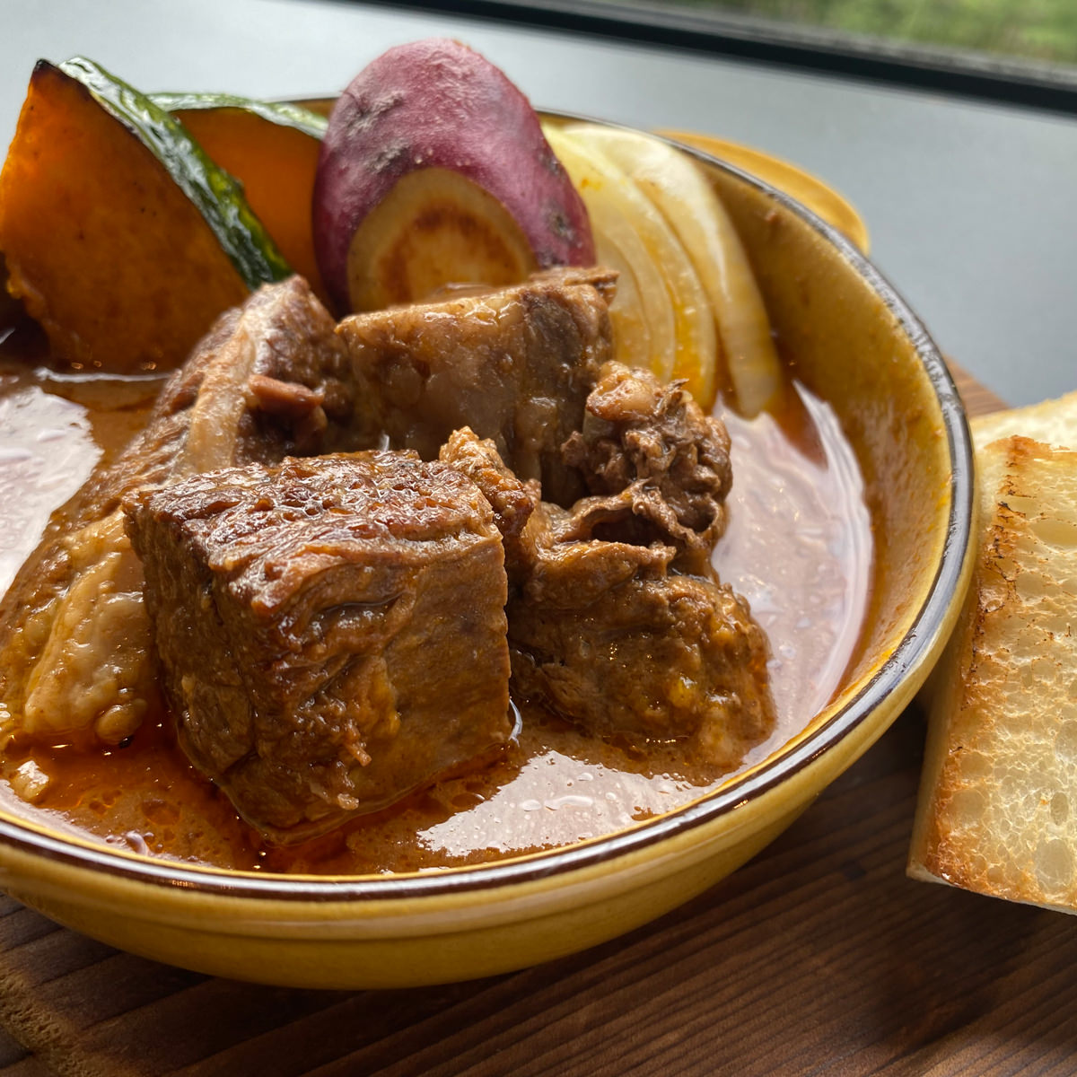 京都祇園 みかく ビーフシチュー 〔(牛肉100g、ソース150g)×6〕